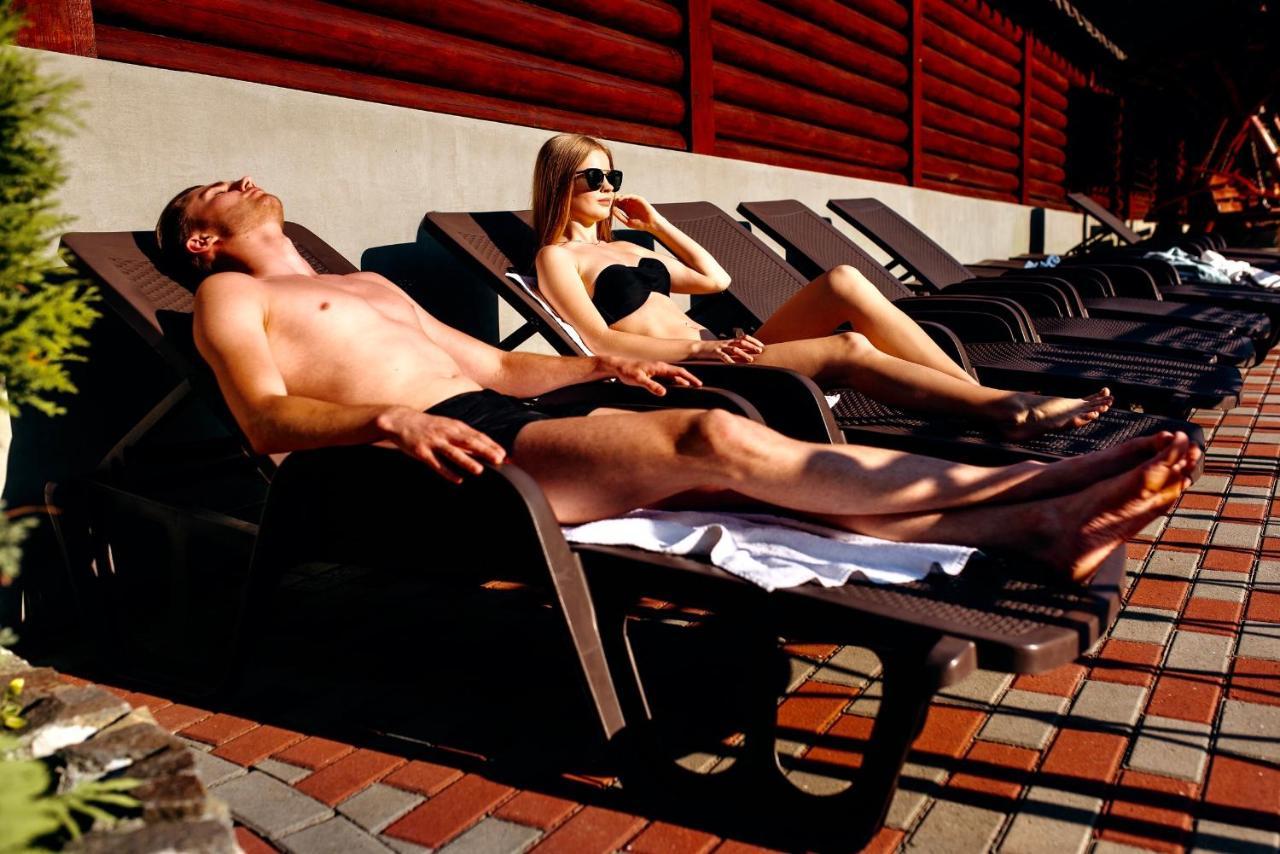 Villa Nikoletta Spa Bukovel Exteriör bild