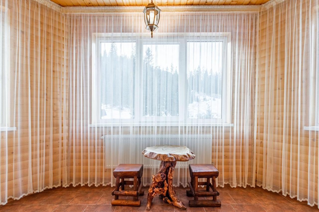 Villa Nikoletta Spa Bukovel Exteriör bild